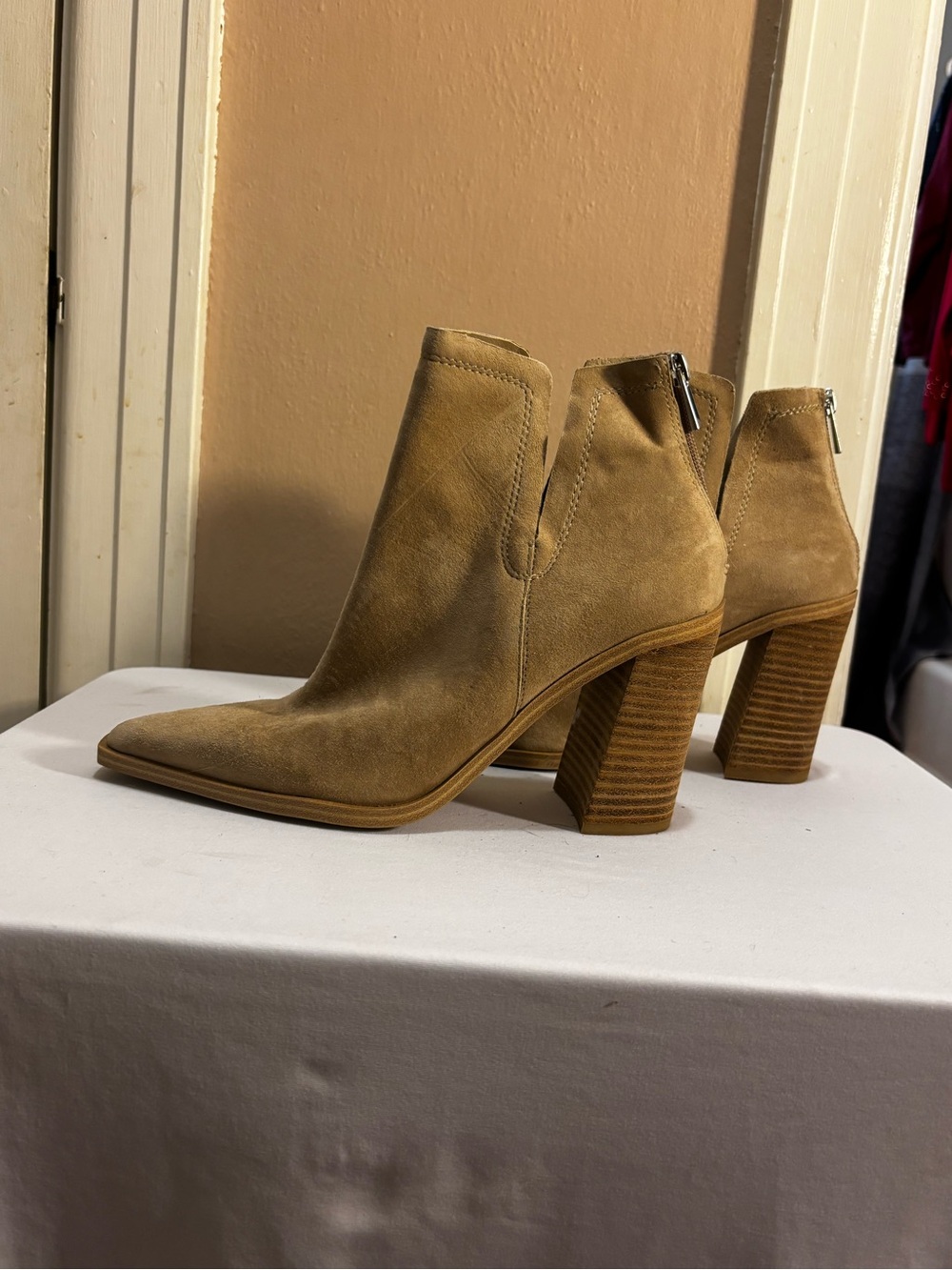 Steve Madden Tan Suede Pointed Ankle Booties with Stacked Heel
